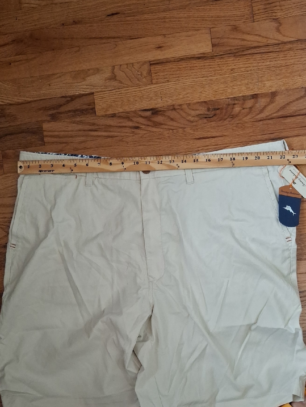 NWT Tommy Bahama Shorts - Picture 8 of 10